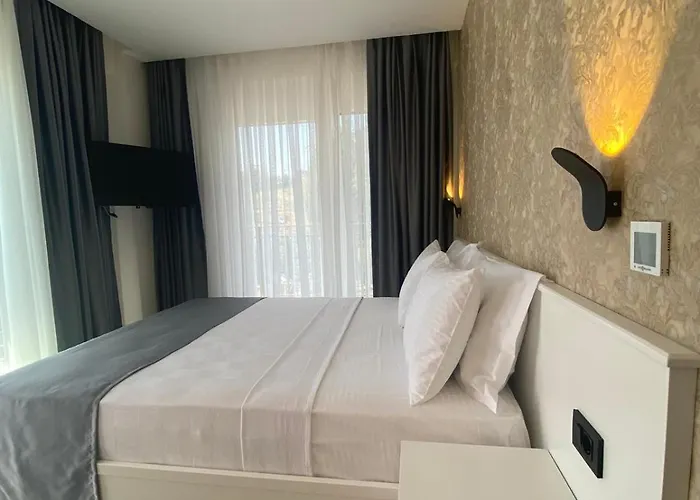 çağdaş Otel Ciftlikkoyu